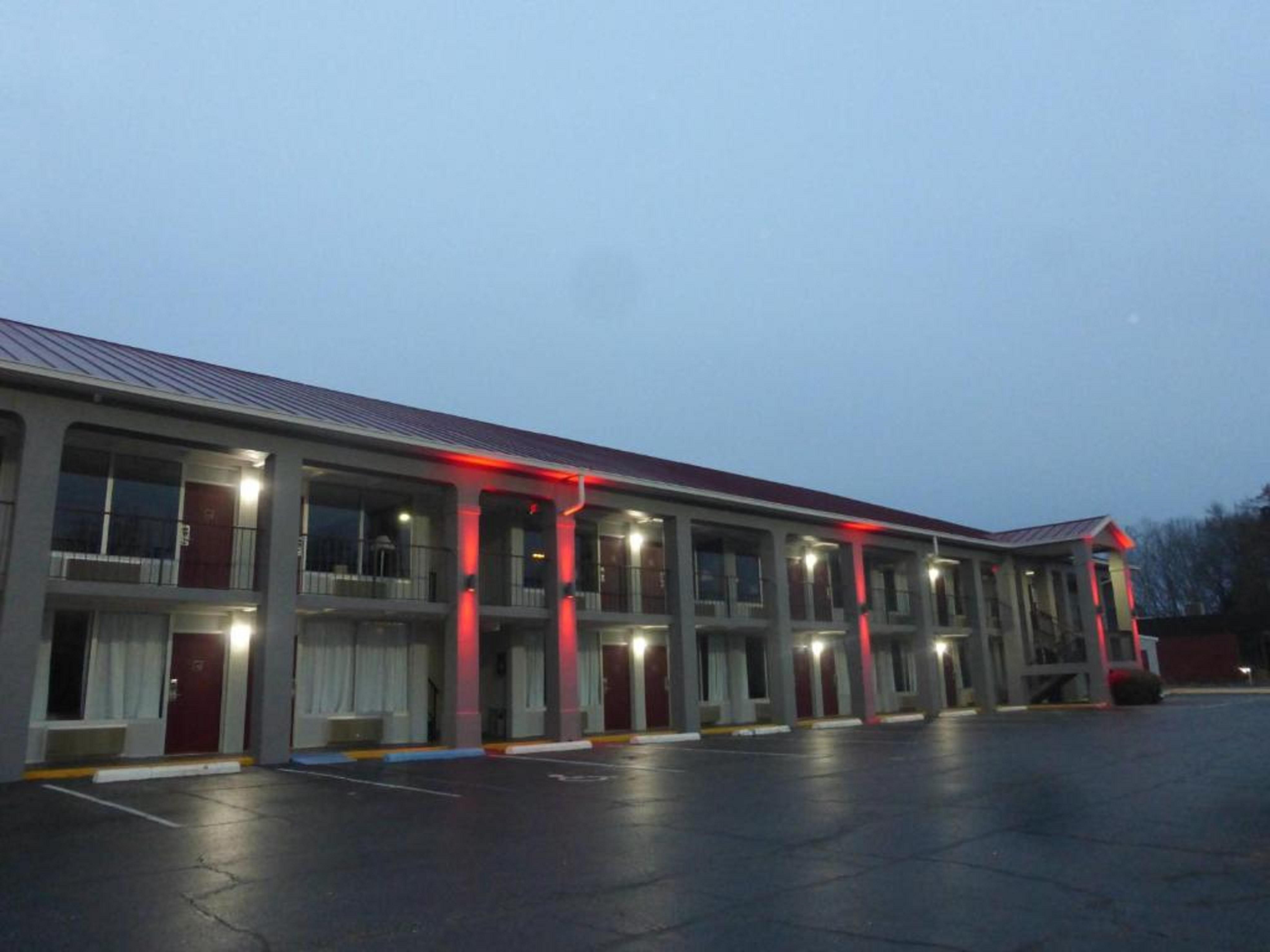 Red Roof Inn Evergreen Exterior photo
