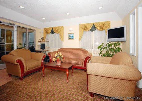 Red Roof Inn Evergreen Interior photo